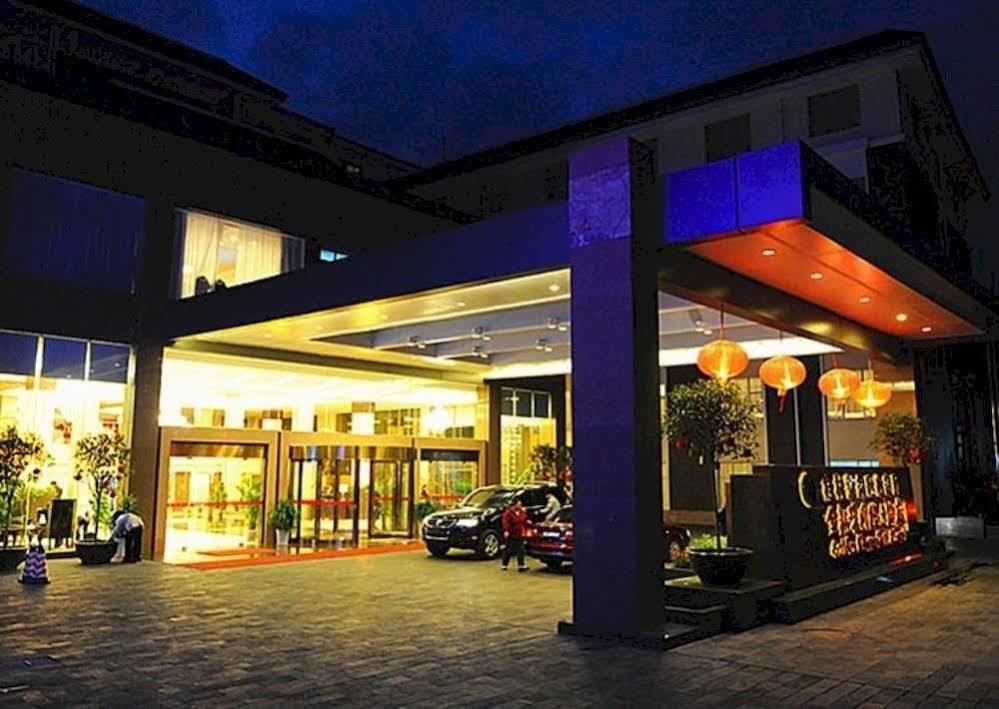 Golden Dragonball Hotel Quế Lâm Ngoại thất bức ảnh