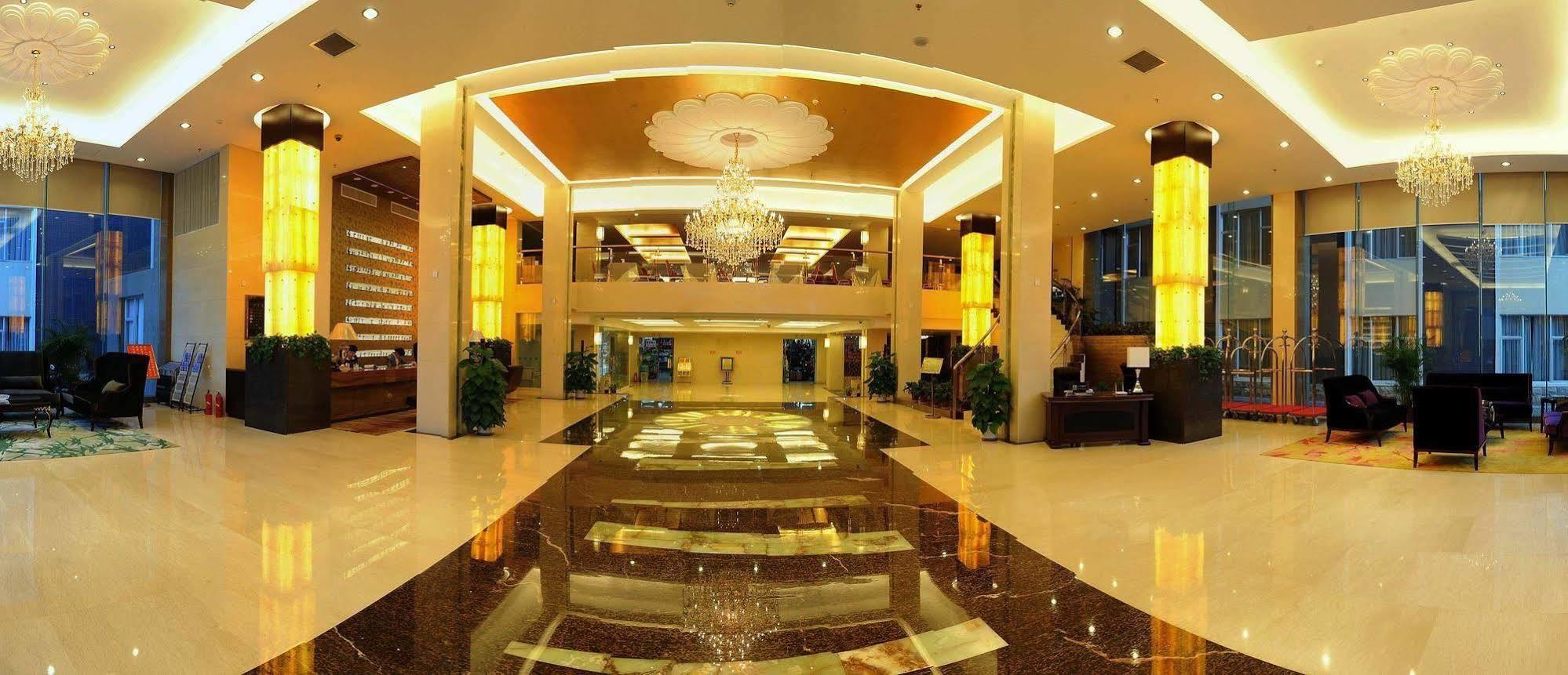 Golden Dragonball Hotel Quế Lâm Ngoại thất bức ảnh