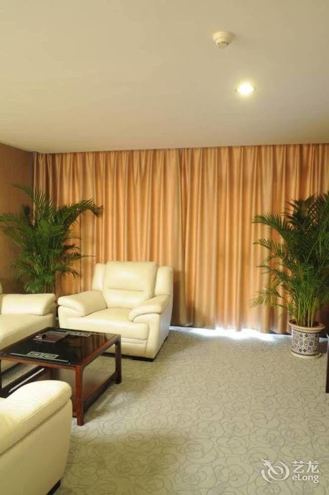 Golden Dragonball Hotel Quế Lâm Ngoại thất bức ảnh