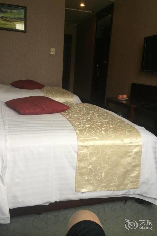 Golden Dragonball Hotel Quế Lâm Ngoại thất bức ảnh